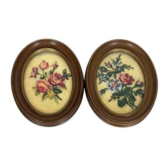 Set 2 Vintage Framed Floral  Needlepoint Oval Framed Pictures 9” x 7” - Picture 2 of 10